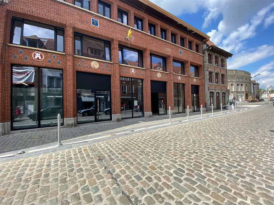 A LOUER – Surface commerciale, 26 rue des Maux | Tournai